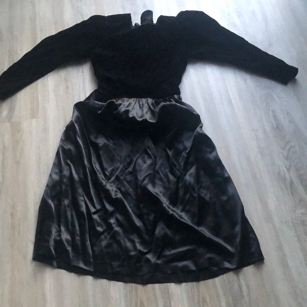 Velvet/Satin Black Dress